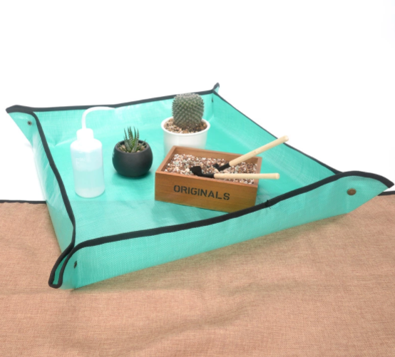 &quot;The Neat Freak&quot; Gardening Mat